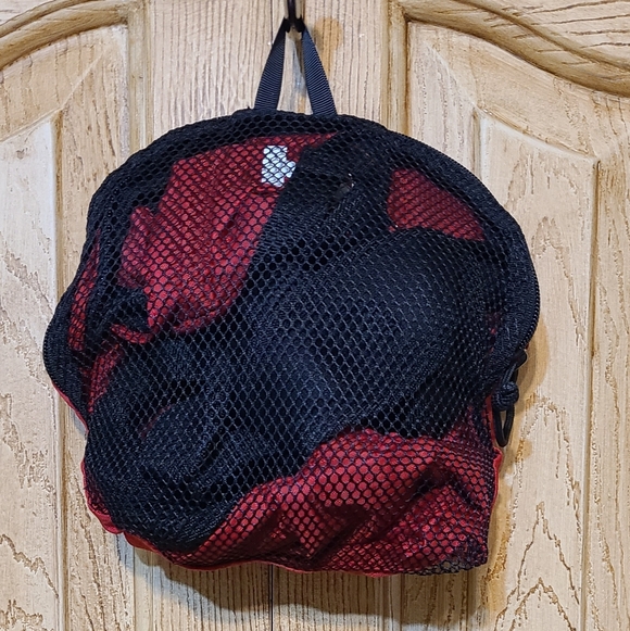 Helly Hansen Viking Cruises Packable Red Backpack - Picture 7 of 8